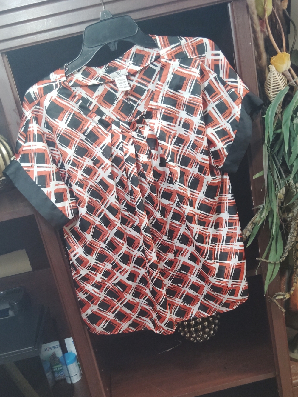 Women's Geometric Print Short Sleeve Blouse - Black & Red